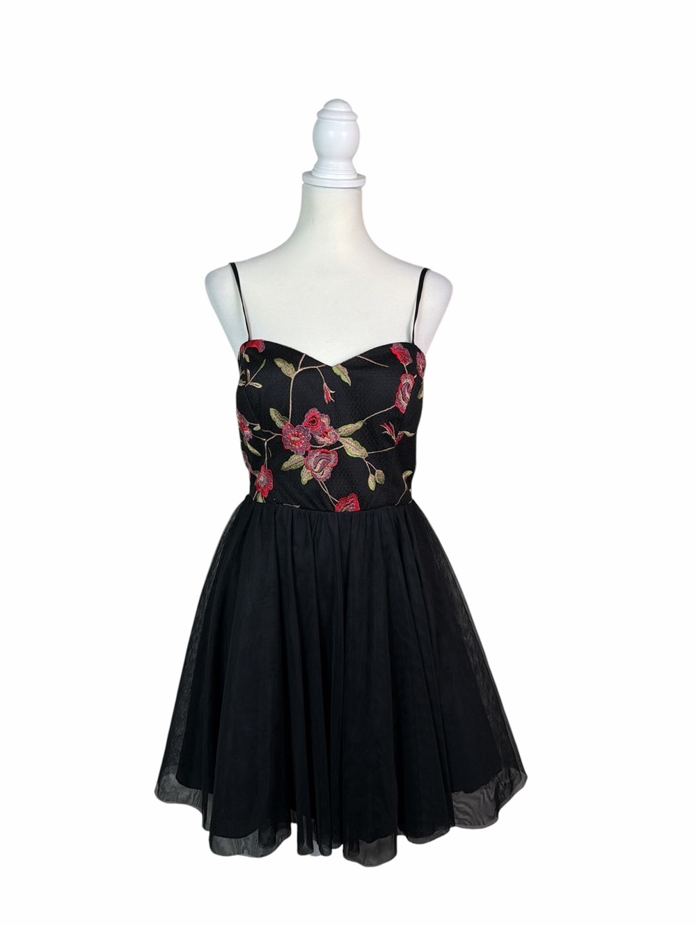 Social Couture Black Embroidered Floral Fit & Flare Dress Tulle Party Homecoming